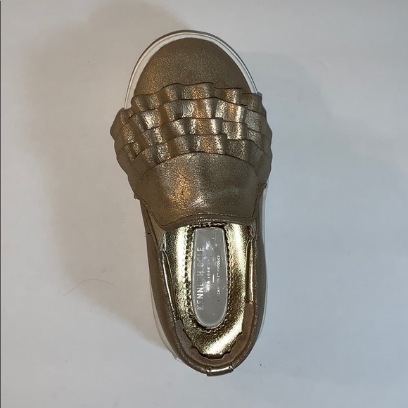 Kenneth Cole Kids Shoes - Assorted Sizes - Picture 6 of 6